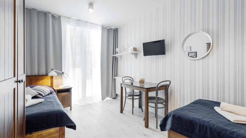 Hotel Ow Posejdon Dźwirzyno Esterno foto