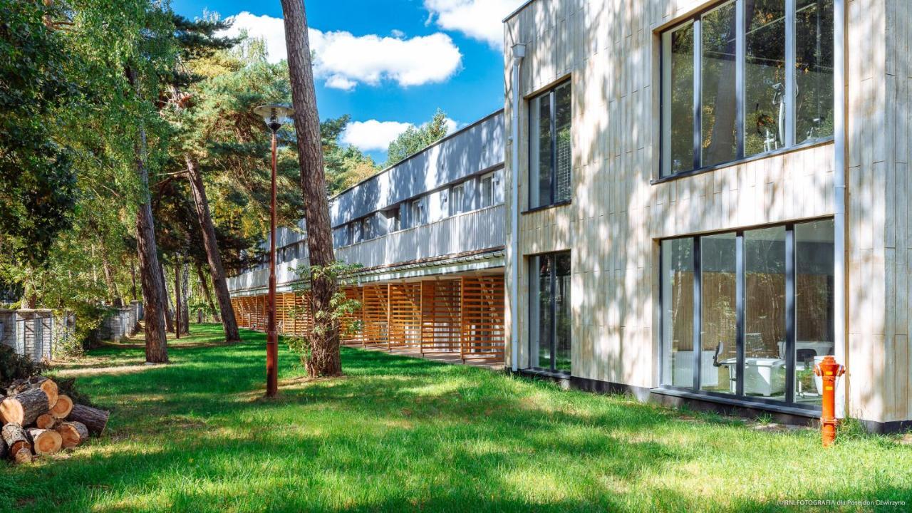 Hotel Ow Posejdon Dźwirzyno Esterno foto